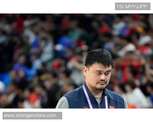 姚明亲历男篮赛事回顾与展望:从球员到管理者的心路历程 姚明亲历男篮赛事回顾与展望:从球员到管理者的心路历程