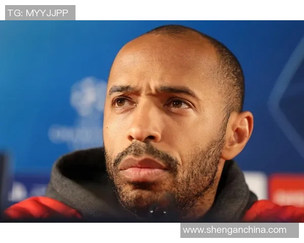 足球明星自拍照背后的故事与魅力揭秘让你更了解他们的真实生活与个性