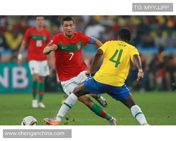 足球明星风采全景展示珍藏版照片集锦与故事分享 足球明星风采全景展示珍藏版照片集锦与故事分享