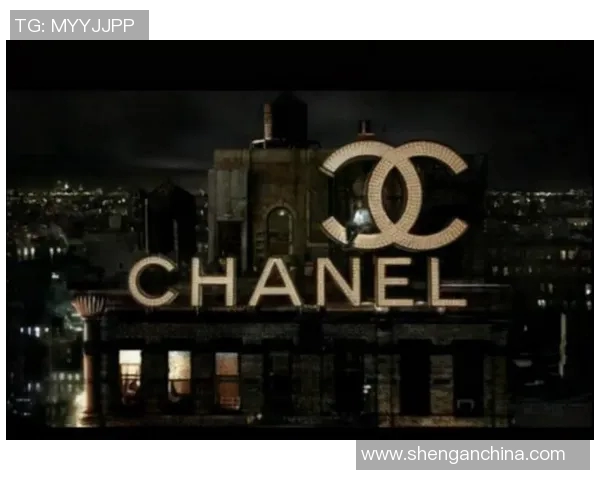 香奈儿携手足球明星代言引领时尚与运动的完美结合