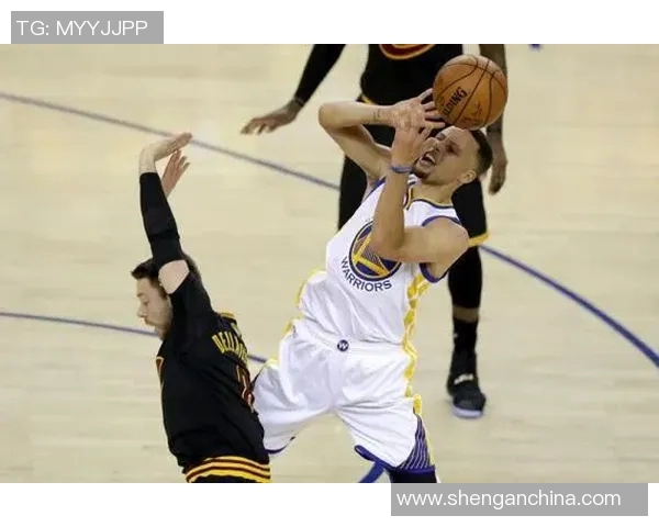 篮球明星哨的精彩瞬间与背后的故事揭秘篮球场上的传奇与荣耀